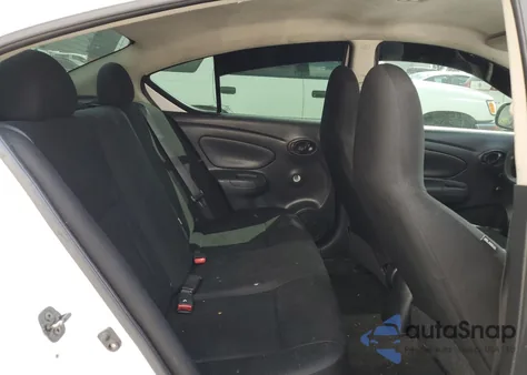 2014 Nissan Versa S z USA, uszkodzony, nr VIN 3N1CN7AP7EL865628